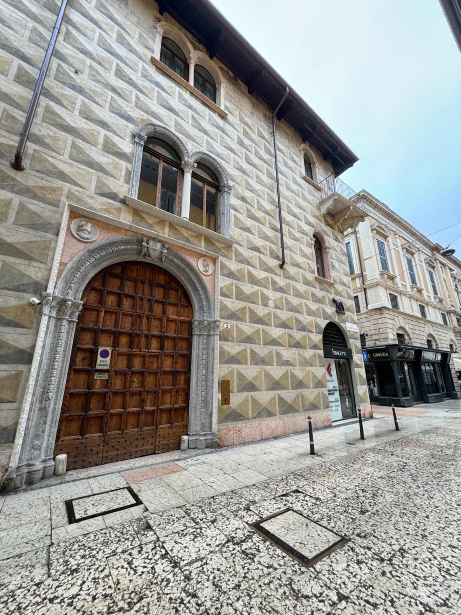 Palazzo Confalonieri Da Lisca Werona Zewnętrze zdjęcie