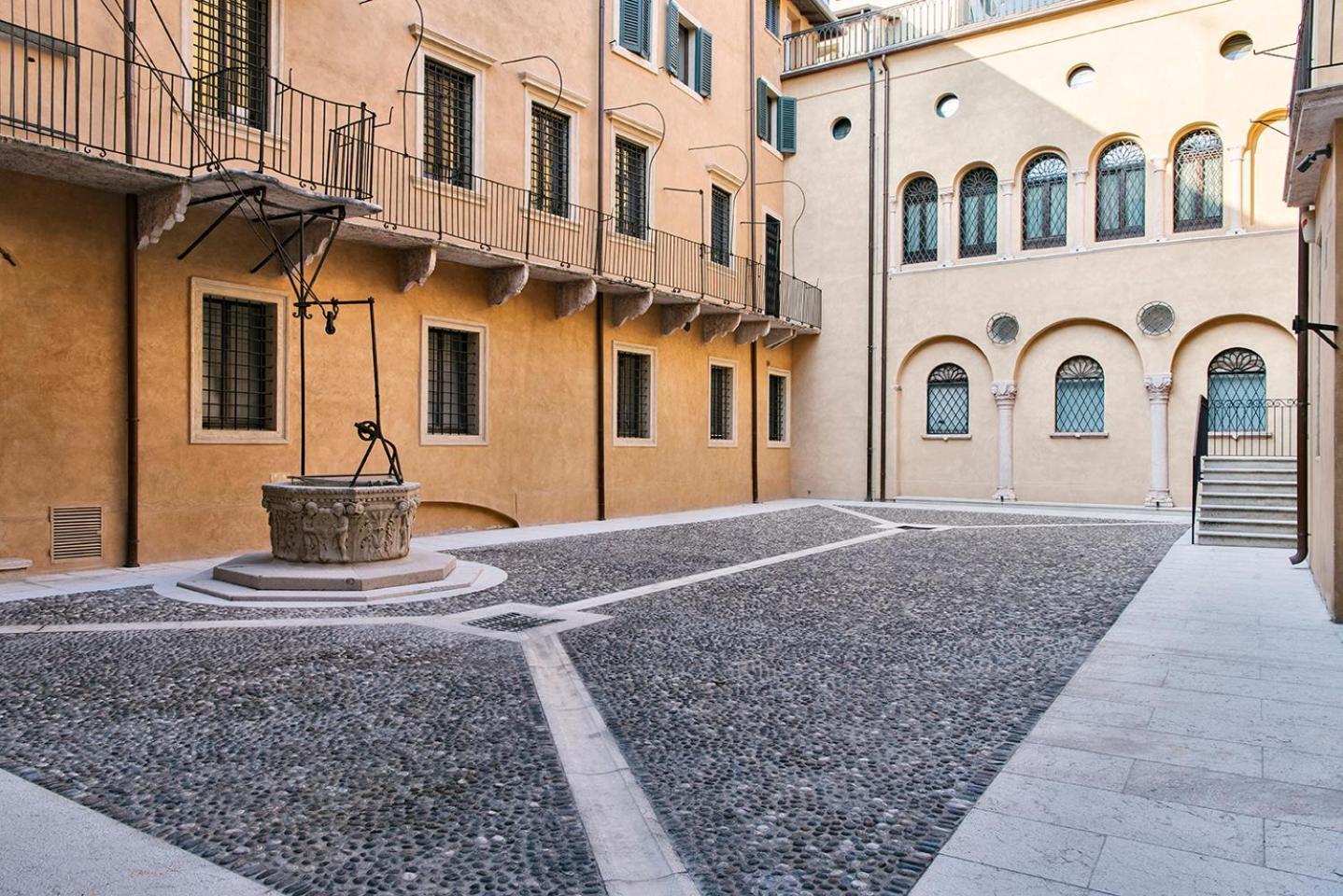 Palazzo Confalonieri Da Lisca Werona Zewnętrze zdjęcie